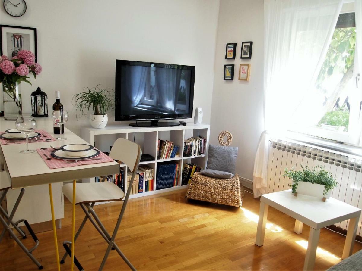 Chic Apartment Zagreb Extérieur photo