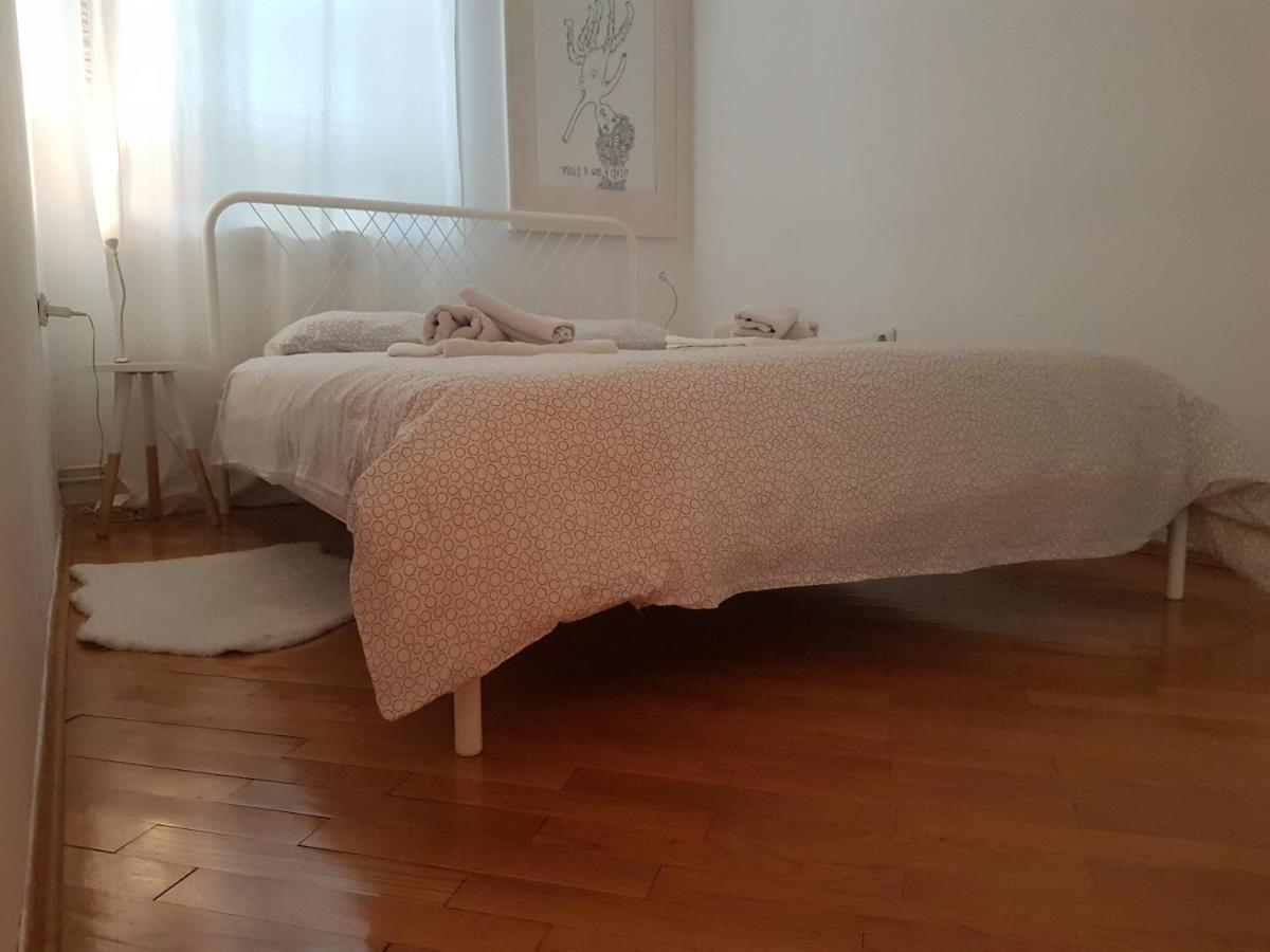 Chic Apartment Zagreb Extérieur photo